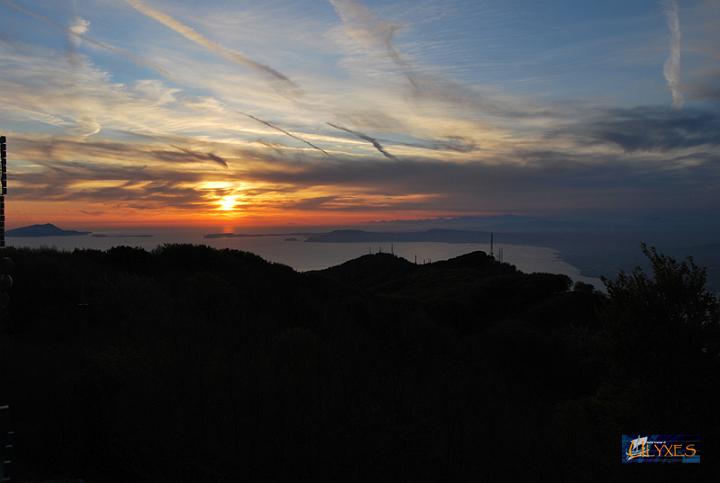 tramonto con ventotene.JPG